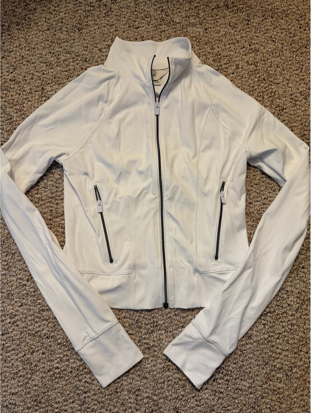 Vuori white zippered long sleeve